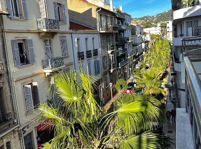 Centre With A Balcony 公寓 戛纳