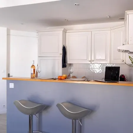 Апартаменты Centre With A Balcony Канны